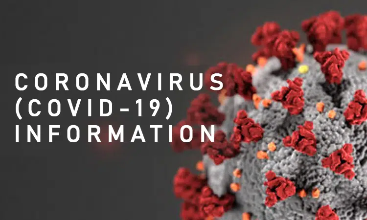 Nahaufnahme Virus mit Beschriftung ,,Coronavirus Information"
